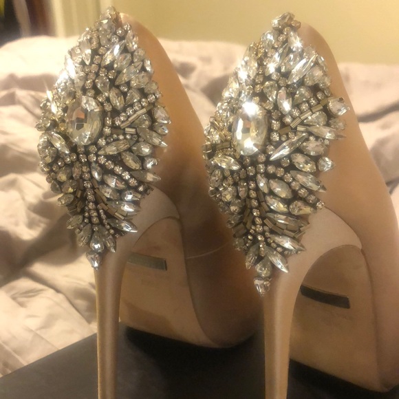 A Girl’s best friend: Blush & Diamonds - Picture 2 of 7